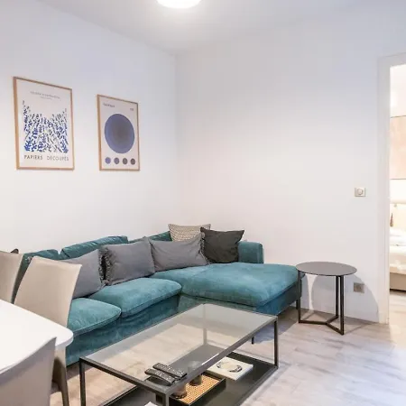 Appartement Eiffel Tower And Arc De Triomphe Elegant 1br *